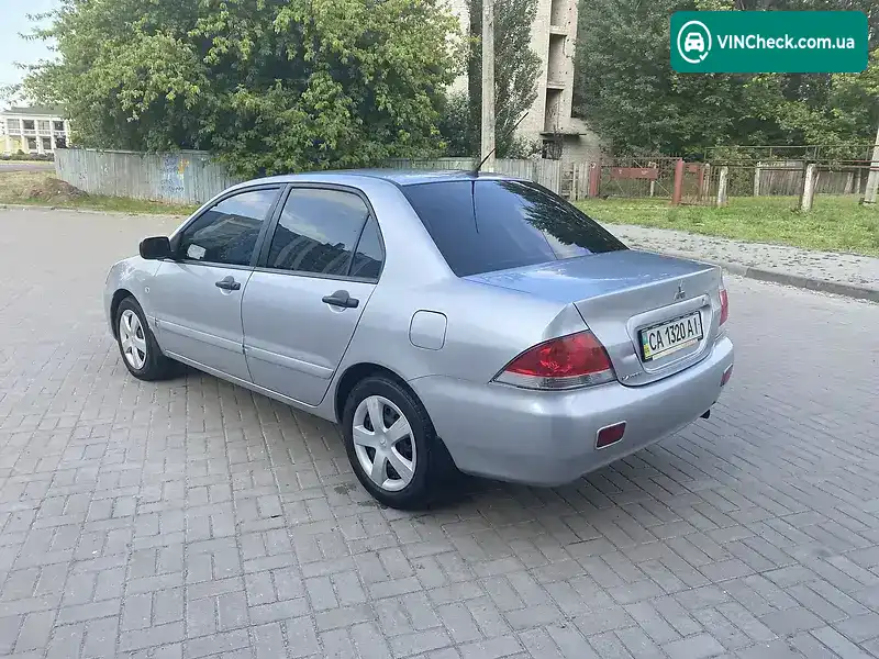 Mitsubishi Lancer 2005, фото з оголошення 2 з 4, VIN JMBSNCS3A5U003352