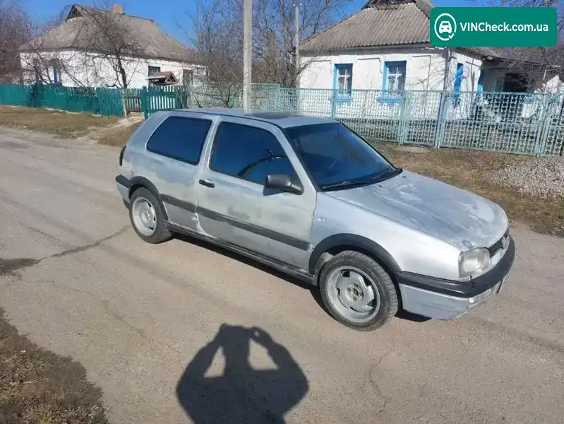 Volkswagen Golf 1997, фото з оголошення 1 з 10, VIN WVWZZZ1HZVW459851