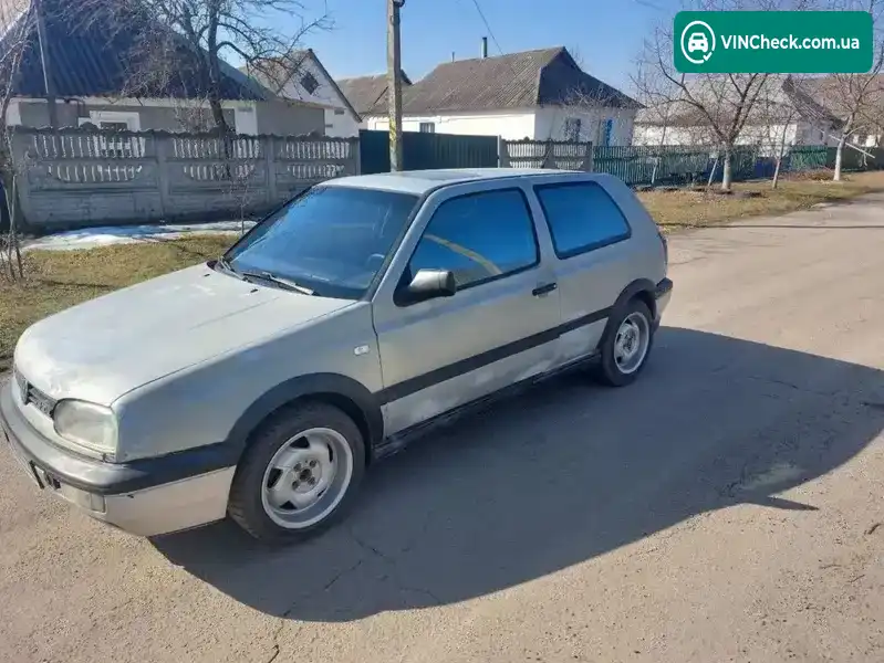 Volkswagen Golf 1997, фото з оголошення 2 з 10, VIN WVWZZZ1HZVW459851