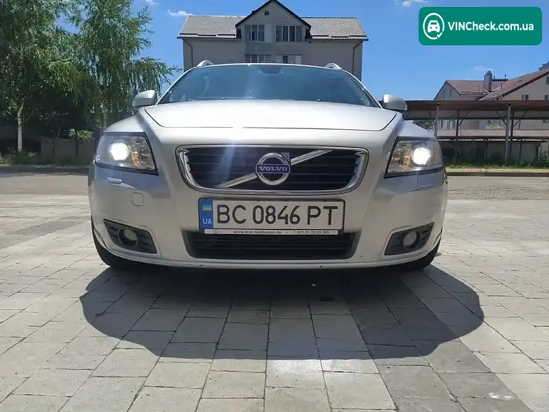 Volvo V50 2011, фото з оголошення 2 з 18, VIN YV1MW84E1B2634173
