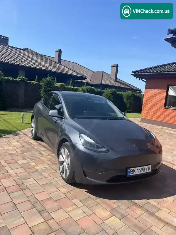 Tesla Model Y 2023, фото з оголошення 1 з 21, VIN 7SAYGDEE5PF928010
