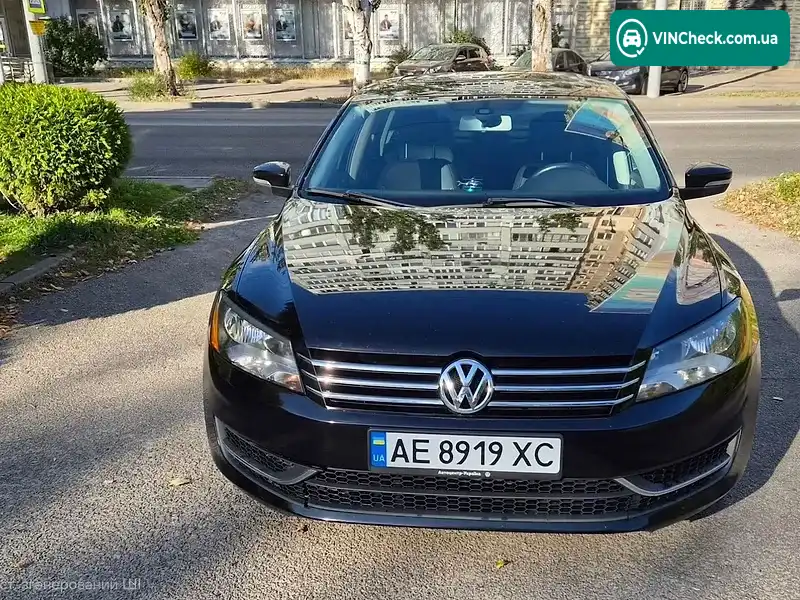 Volkswagen Passat 2014, фото з оголошення 2 з 14, VIN 1VWAT7A35EC068228