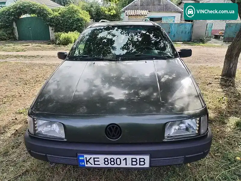 Volkswagen Passat 1991, фото з оголошення 2 з 10, VIN WVWZZZ31ZNE132252