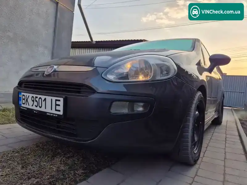 Fiat Punto 2011, фото з оголошення 1 з 14, VIN ZFA19900000751360