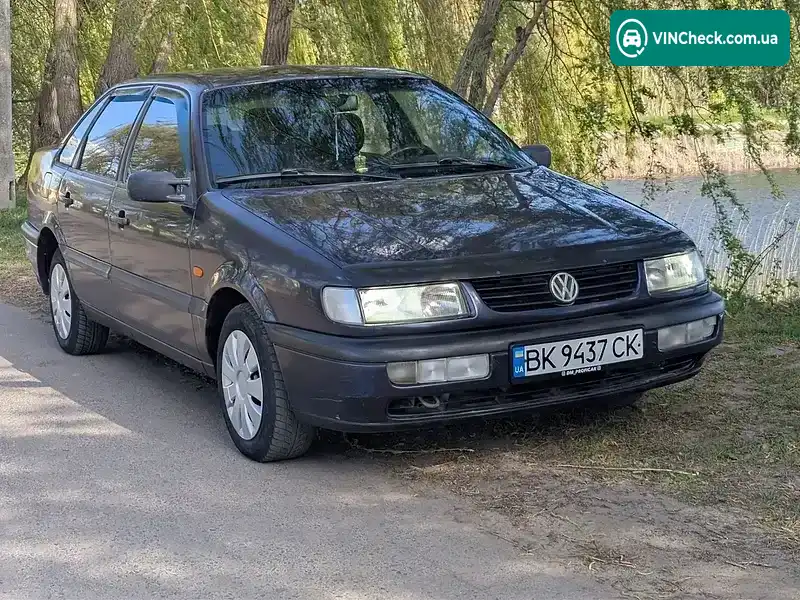 Volkswagen Passat 1995, фото з оголошення 1 з 21, VIN WVWZZZ3AZSE193849