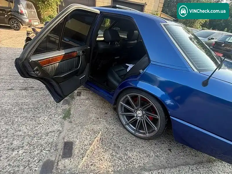 Mercedes-Benz E-Class 1994, фото з оголошення 2 з 9, VIN WDB1240341C195406
