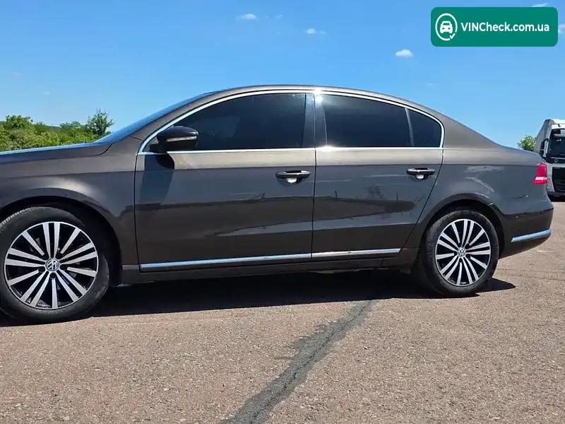 Volkswagen Passat 2013, фото з оголошення 2 з 20, VIN WVWZZZ3CZDP039995