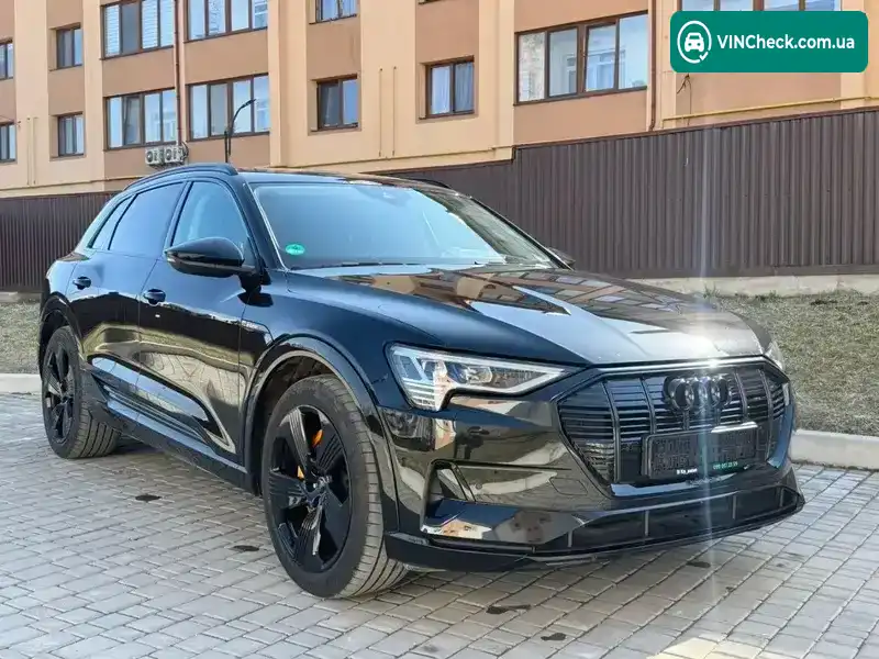 Audi e-tron 2022, фото з оголошення 2 з 21, VIN WAUZZZGE0NB029641
