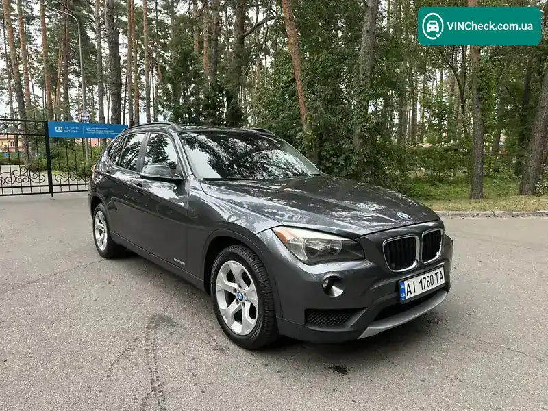 BMW X1 2013, фото з оголошення 1 з 12, VIN WBAVM1C57DVW45970