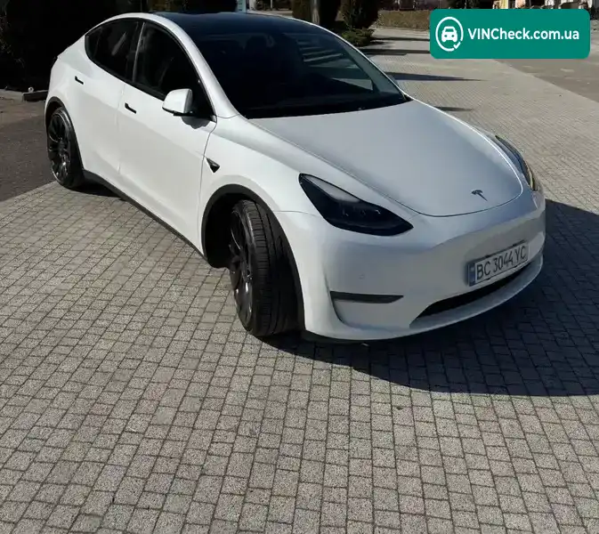 Tesla Model Y 2022, фото з оголошення 1 з 16, VIN 7SAYGDEF9NF554653