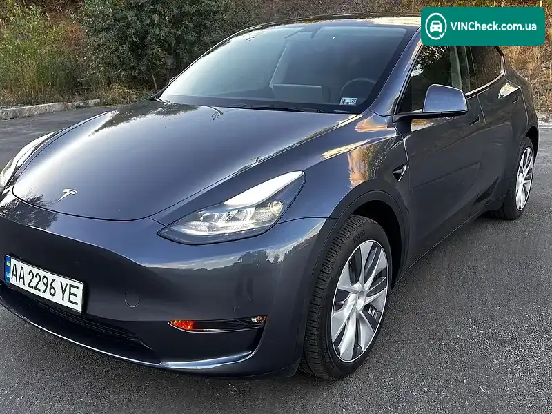 Tesla Model Y 2024, фото з оголошення 1 з 11, VIN 7SAYGDEE2RA217428