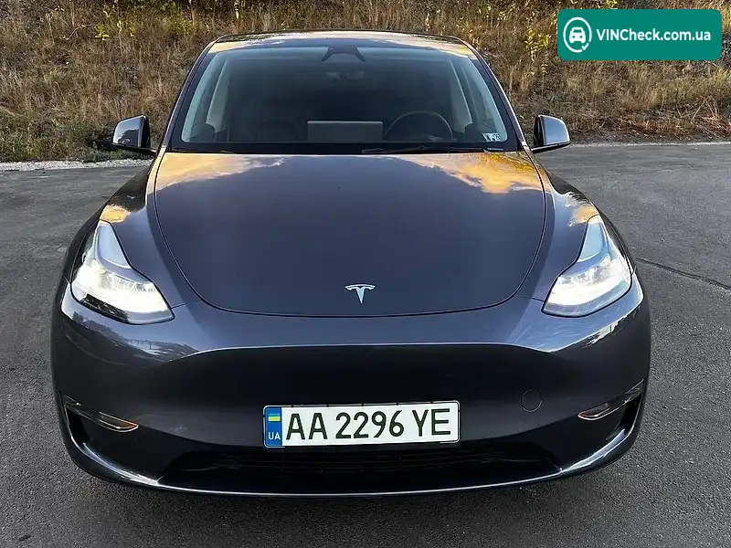 Tesla Model Y 2024, фото з оголошення 2 з 11, VIN 7SAYGDEE2RA217428