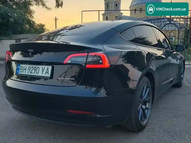 Tesla Model 3 2021, фото з оголошення 2 з 13, VIN 5YJ3E1EB2MF992566