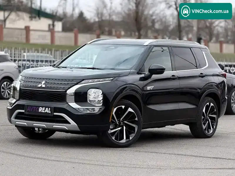 Mitsubishi Outlander 2024, фото з оголошення 2 з 21, VIN JA4T5WA92SZ602406