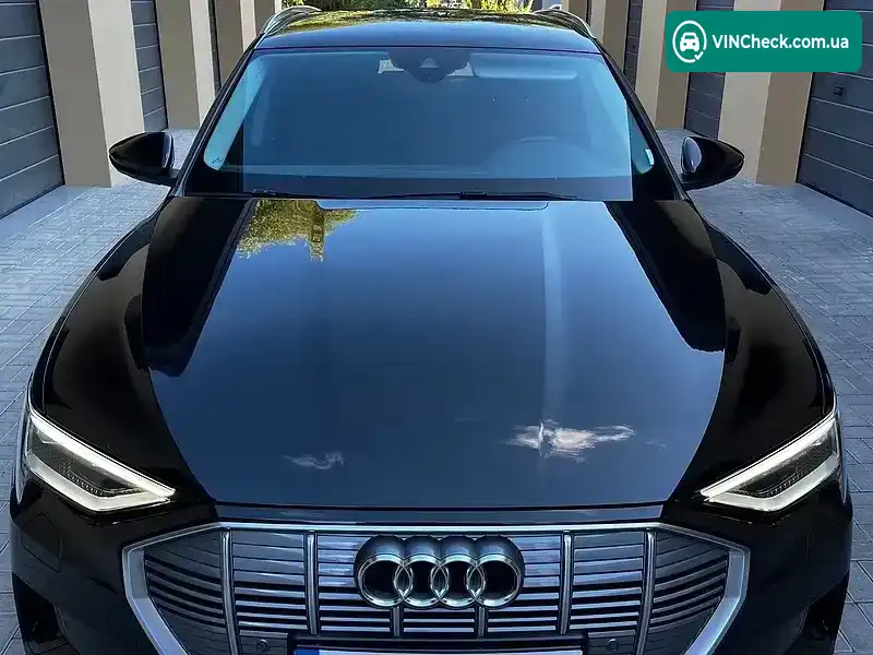 Audi e-tron 2019, фото з оголошення 1 з 20, VIN WAUZZZGE7KB003453