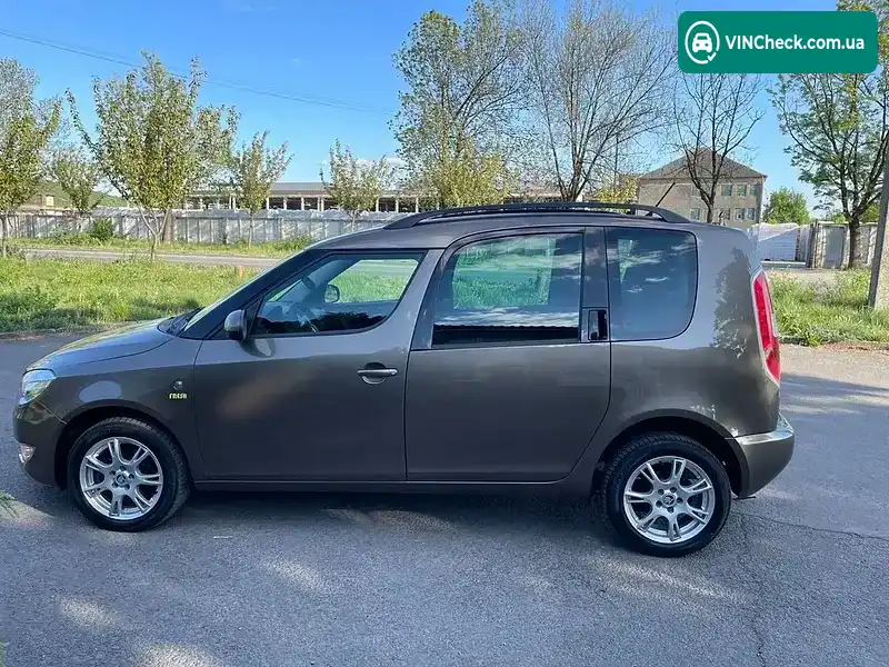 Skoda Roomster 2013, фото з оголошення 2 з 21, VIN TMBNM65J1E5013316