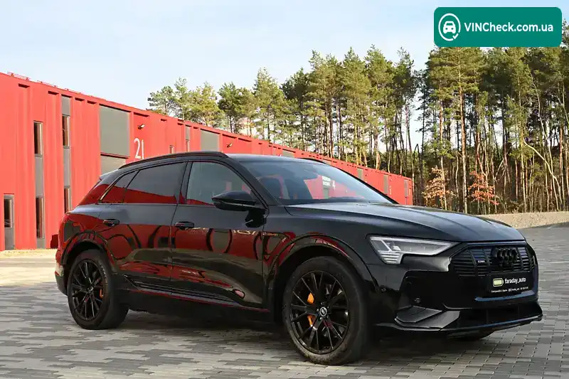 Audi e-tron 2022, фото з оголошення 1 з 21, VIN WAUZZZGE6NB018529
