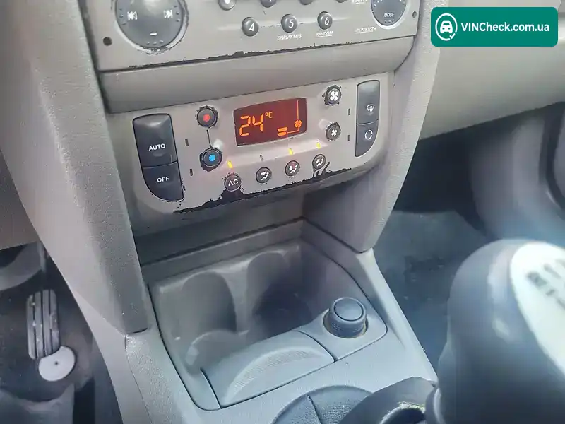 Renault Symbol 2009, фото з оголошення 2 з 12, VIN VF1LBVA0542497111