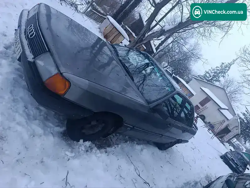 Audi 100 1986, фото з оголошення 2 з 10, VIN WAUZZZ44ZGA097361