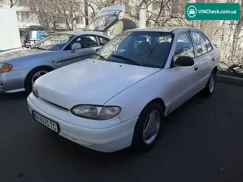 Hyundai Accent 1995, фото з оголошення 2 з 5, VIN KMHVF31NPSU136383