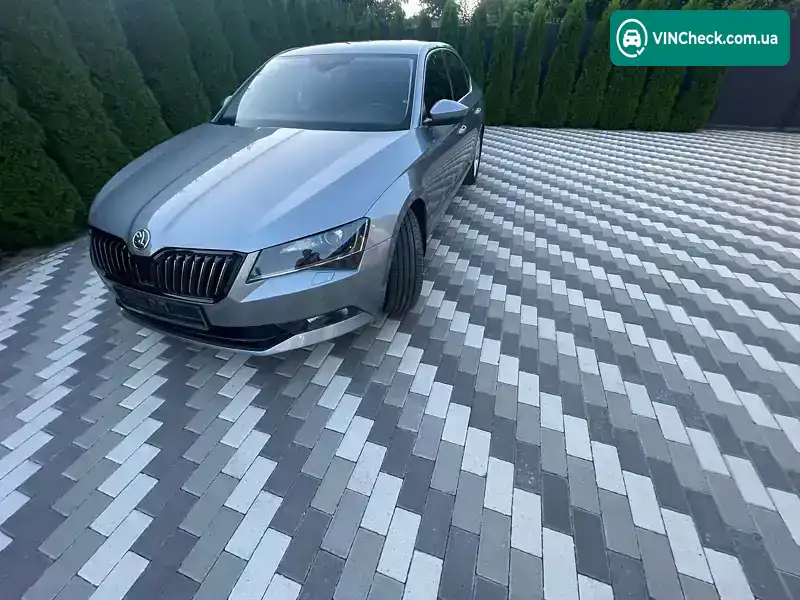 Skoda Superb 2016, фото з оголошення 2 з 20, VIN TMBAJ9NP7G7092298