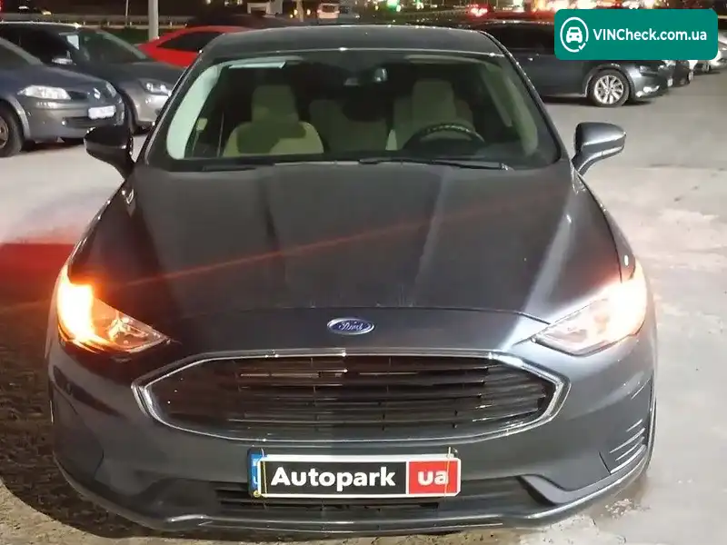 Ford Fusion 2020, фото з оголошення 2 з 20, VIN 3FA6P0G71LR197358