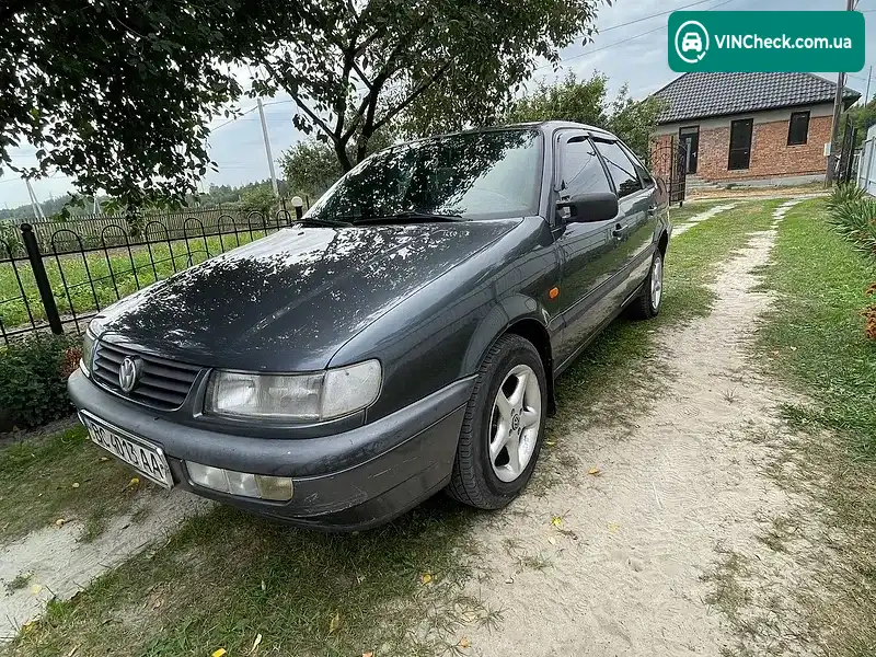 Volkswagen Passat 1995, фото з оголошення 2 з 20, VIN WVWZZZ33ZGE150325