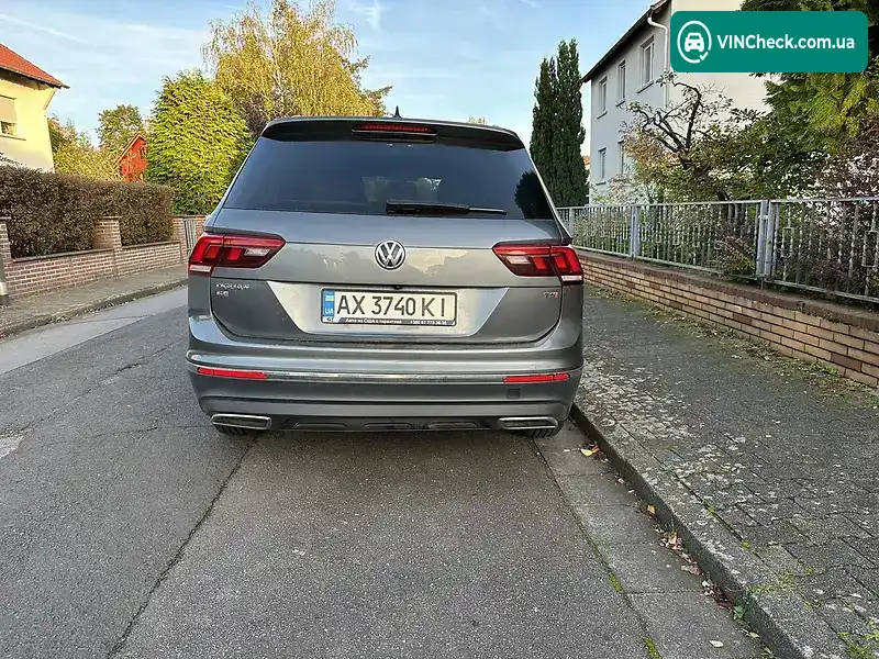 Volkswagen Tiguan 2018, фото з оголошення 2 з 11, VIN 3VV3B7AX0JM043040