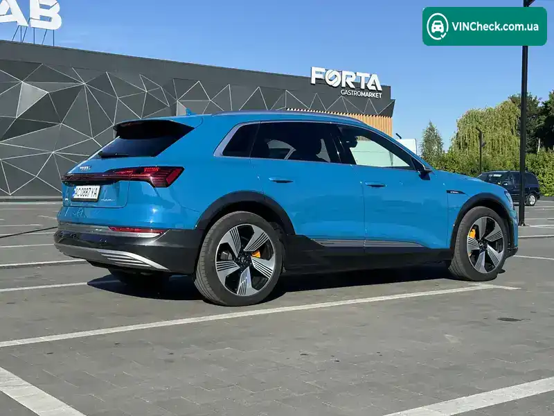 Audi e-tron 2019, фото з оголошення 1 з 21, VIN WAUZZZGE0KB003861