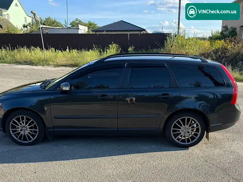 Volvo V50 2009, фото з оголошення 2 з 13, VIN YV1MW76E292499760