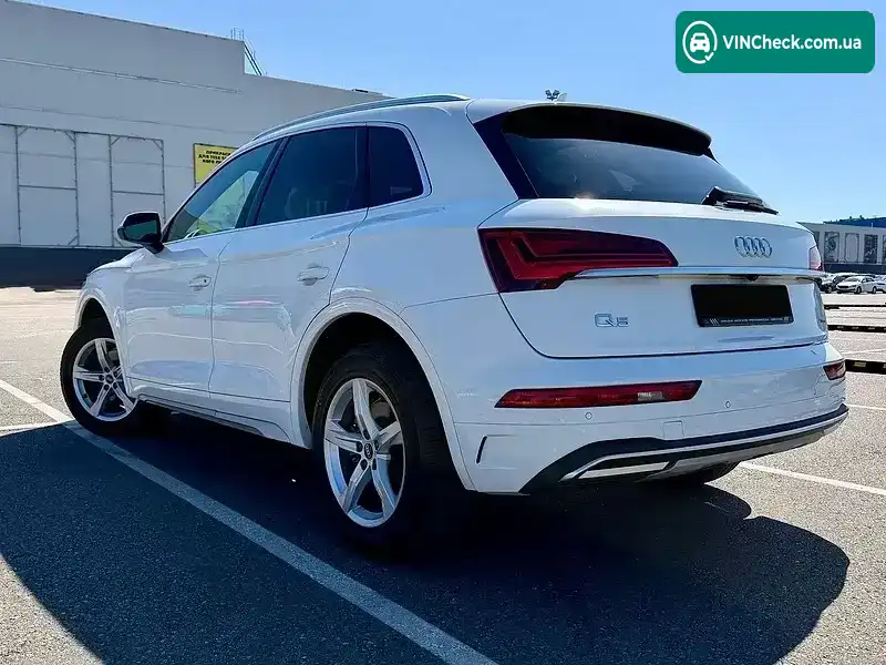 Audi Q5 2021, фото з оголошення 2 з 20, VIN WA1AAAFYXM2103029