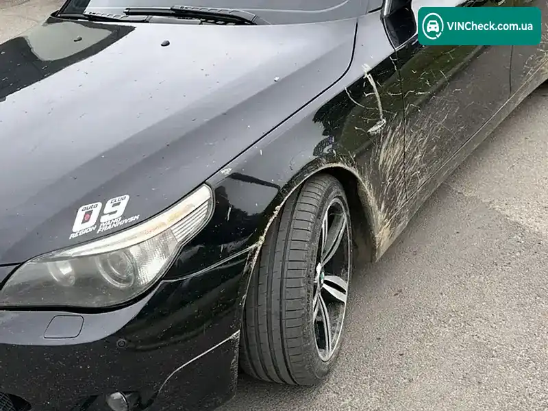 BMW 5 Series 2004, фото з оголошення 2 з 20, VIN WBANJ51080B422811