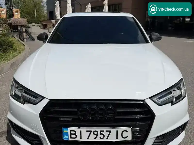 Audi A4 2018, фото з оголошення 1 з 16, VIN WAUENAF46JN010928
