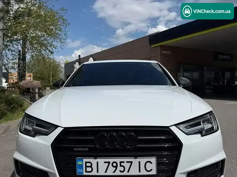 Audi A4 2018, фото з оголошення 2 з 16, VIN WAUENAF46JN010928