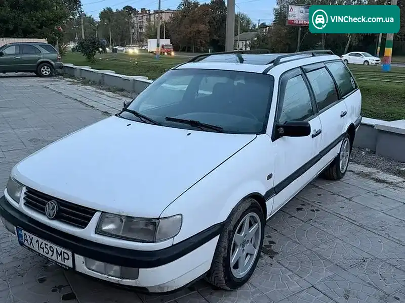 Volkswagen Passat 1994, фото з оголошення 1 з 13, VIN WVWZZZ3AZSE100513
