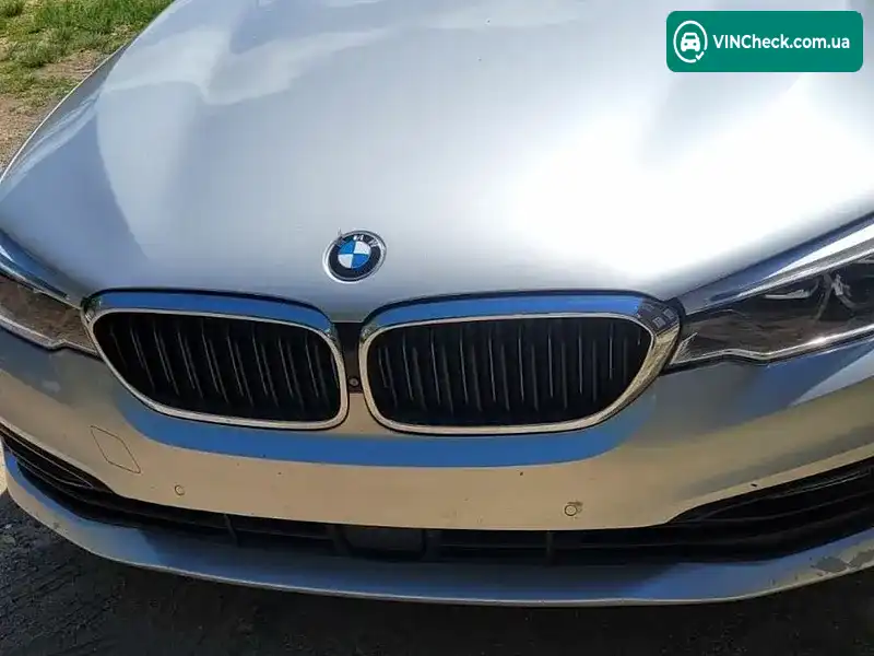 BMW 5 Series 2018, фото з оголошення 1 з 16, VIN WBAJB1C58JG624002