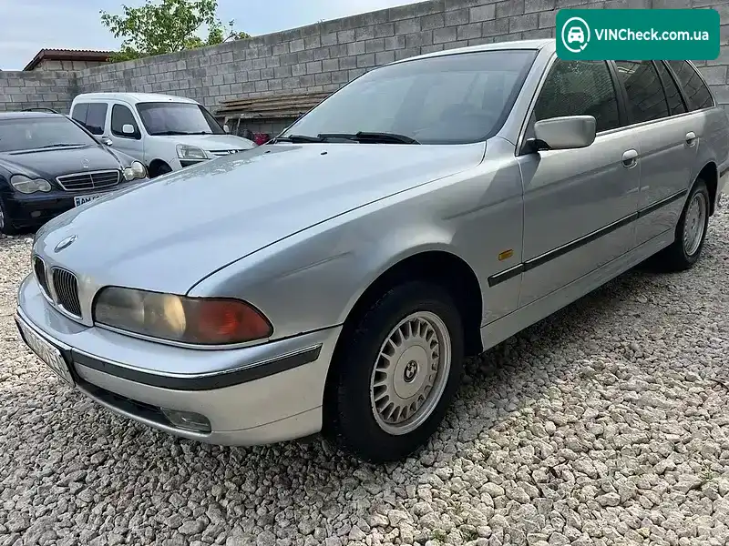 BMW 5 Series 1997, фото з оголошення 2 з 9, VIN WBADH11050BX66516