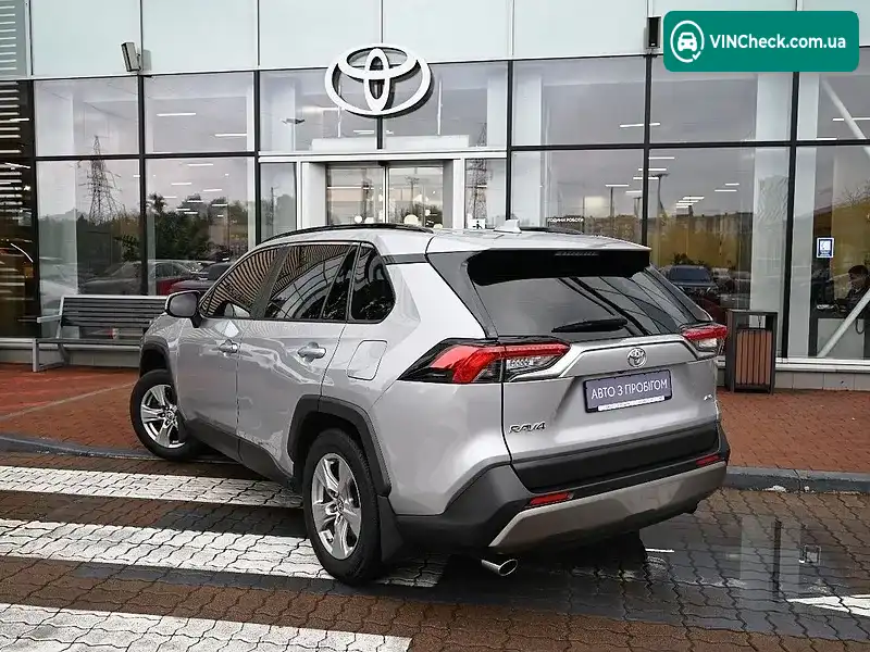 Toyota RAV4 2023, фото з оголошення 2 з 11, VIN JTMR43FV00D045142