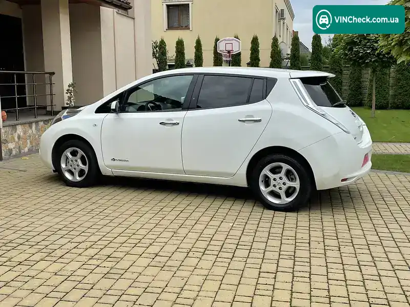 Nissan Leaf 2017, фото з оголошення 2 з 18, VIN SJNFAAZE0U6071512