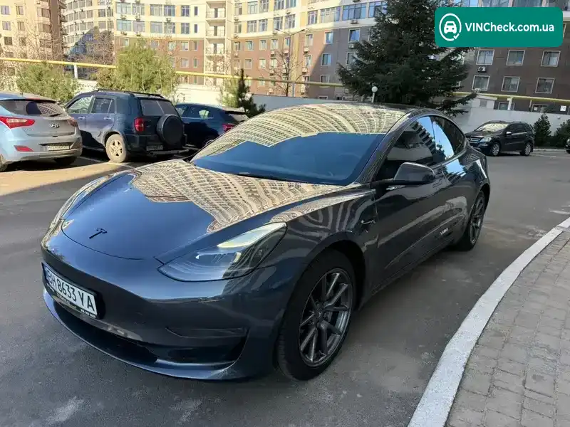 Tesla Model 3 2023, фото з оголошення 2 з 21, VIN 5YJ3E1EA3PF714142