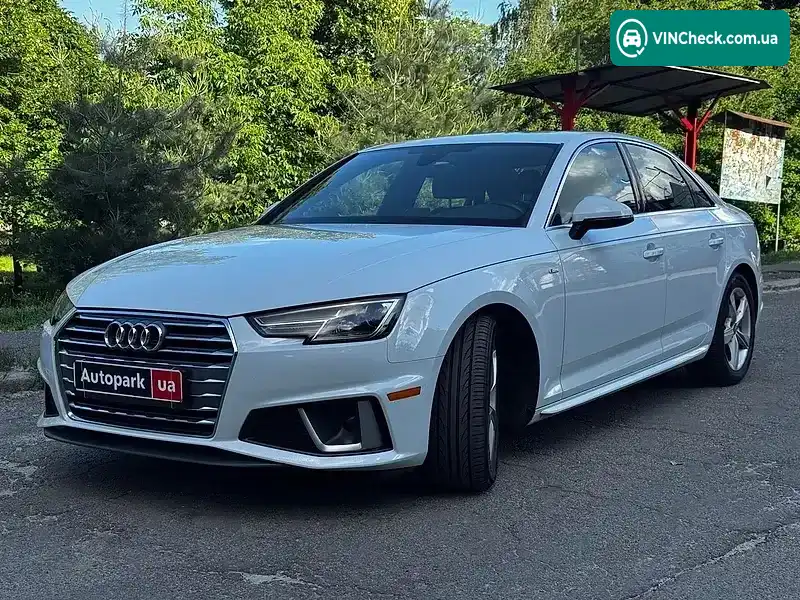 Audi A4 2018, фото з оголошення 1 з 21, VIN WAUDNAF42KA035314