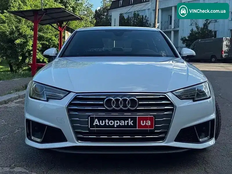 Audi A4 2018, фото з оголошення 2 з 21, VIN WAUDNAF42KA035314
