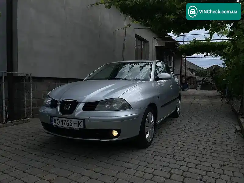 SEAT Ibiza 2004, фото з оголошення 2 з 20, VIN VSSZZZ6LZ4D016833