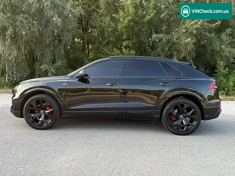 Audi Q8 2020, фото з оголошення 2 з 20, VIN WA1EVAF11KD036041
