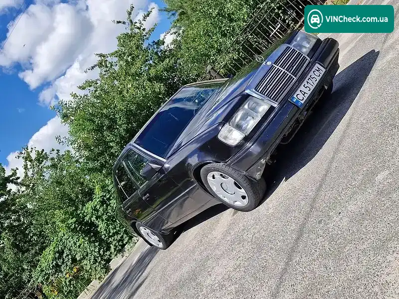 Mercedes-Benz E-Class 1992, фото з оголошення 2 з 11, VIN WDB1240211B711482