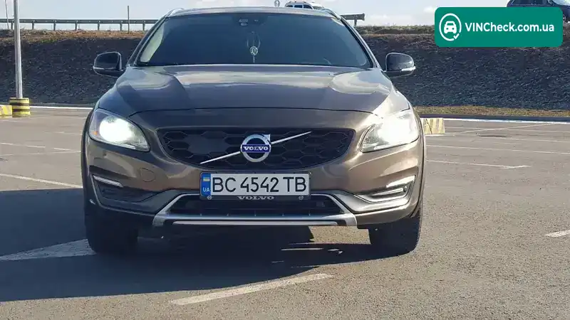 Volvo V60 2015, фото з оголошення 1 з 20, VIN YV4612HK9G1012545