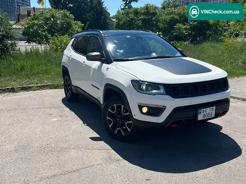 Jeep Compass 2018, фото з оголошення 2 з 20, VIN 3C4NJDDB0KT667890