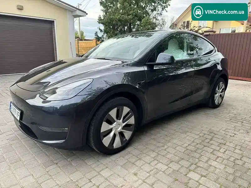 Tesla Model Y 2024, фото з оголошення 2 з 8, VIN 7SAYGDEE6RF201154
