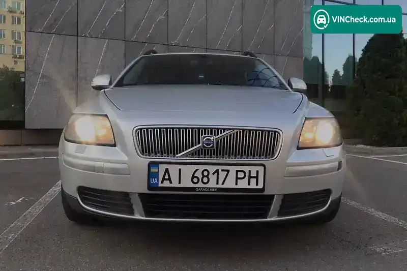 Volvo V50 2007, фото з оголошення 2 з 20, VIN YV1MW084272333103