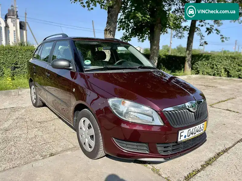 Skoda Fabia 2012, фото з оголошення 2 з 19, VIN TMBJM25J3C3103170